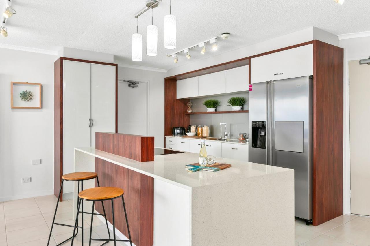 ケアンズ アクエリアスアパートホテル エクステリア 写真 A modern Australian kitchen